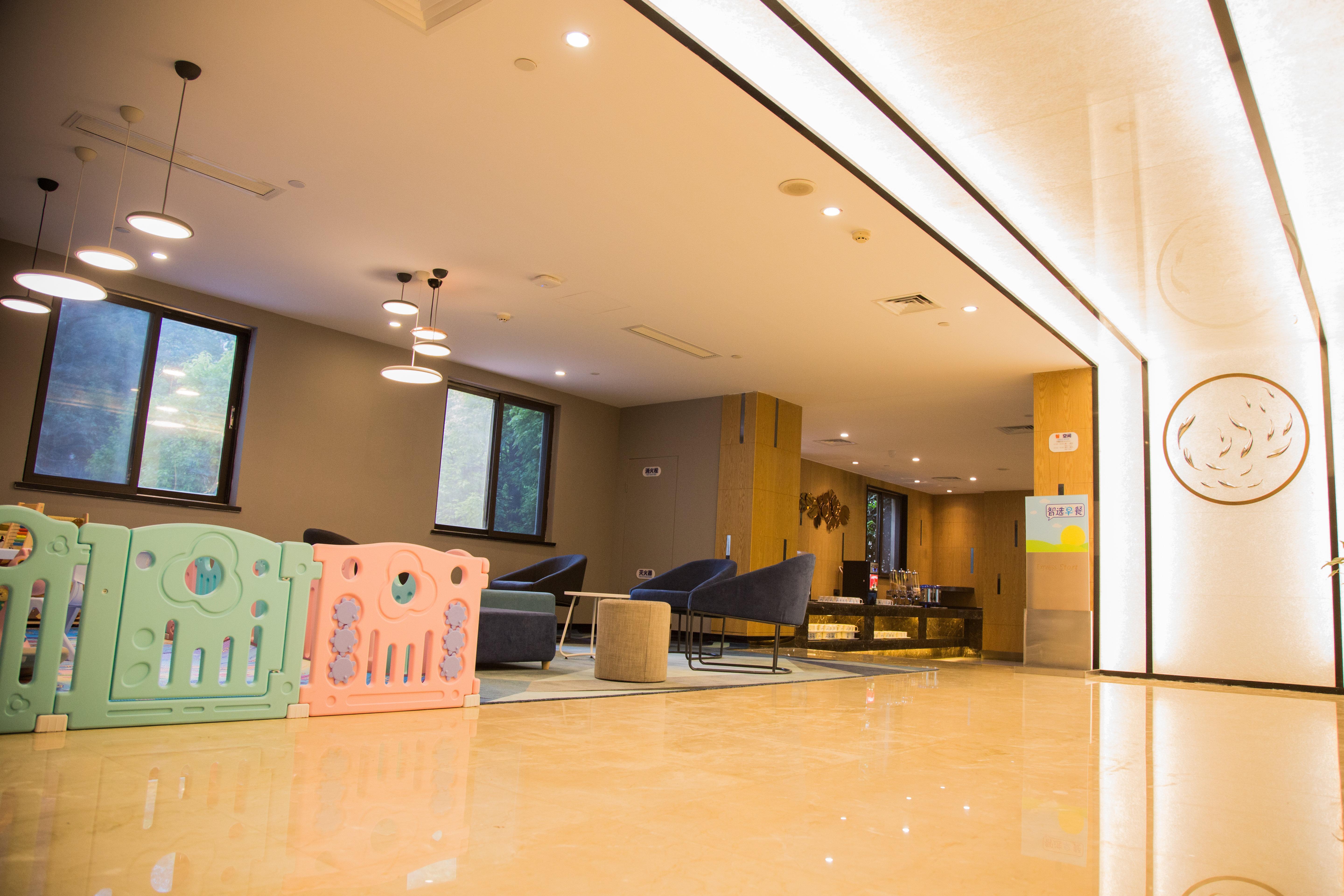 Holiday Inn Express Nanjing Xuanwu Lake By Ihg Eksteriør billede